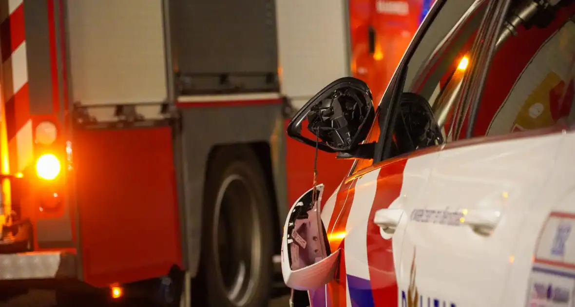 Voordeur van woning beschadigd na explosie - Foto 2