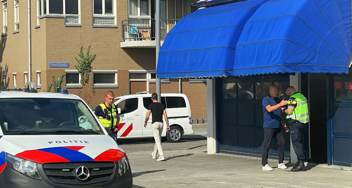 Gebruik van masker tijdens overval - Foto 1