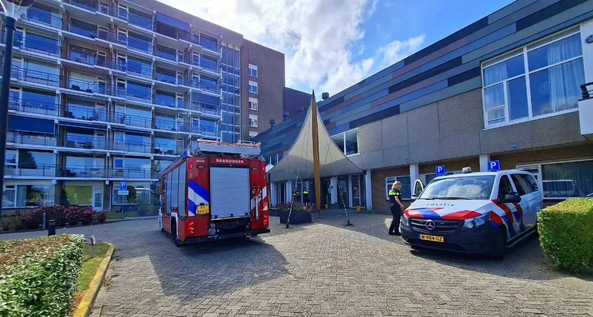Brandweer schaalt op bij brandmelding in woon- en zorgcentrum - Foto 4