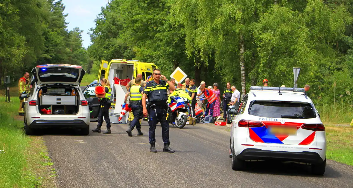 Traumateam ingezet voor ernstig ongeval met wielrenner - Foto 1