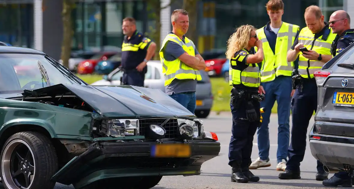 Gewonde bij ongeval met twee auto's