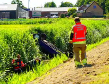 Inzittenden verlaten ongevalslocatie