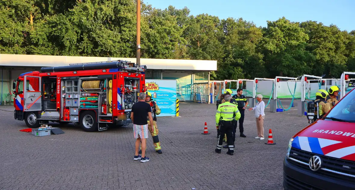 Dumping drugsafval bij autowasserette, man onwel - Foto 7