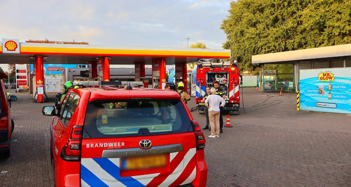Dumping drugsafval bij autowasserette, man onwel - Foto 8