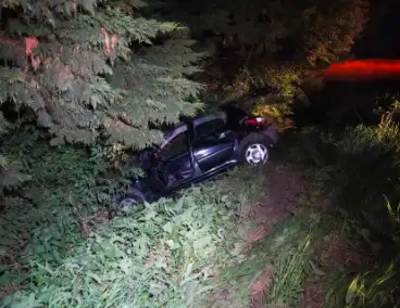 Bestuurder ongedeerd na zware crash