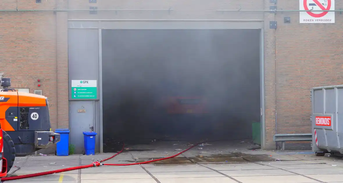 Brand in recyclinghal - Foto 7