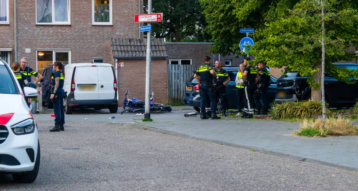 Crossmotorrijder vlucht en laat zwaargewonde fietser achter tijdens achtervolging - Foto 2