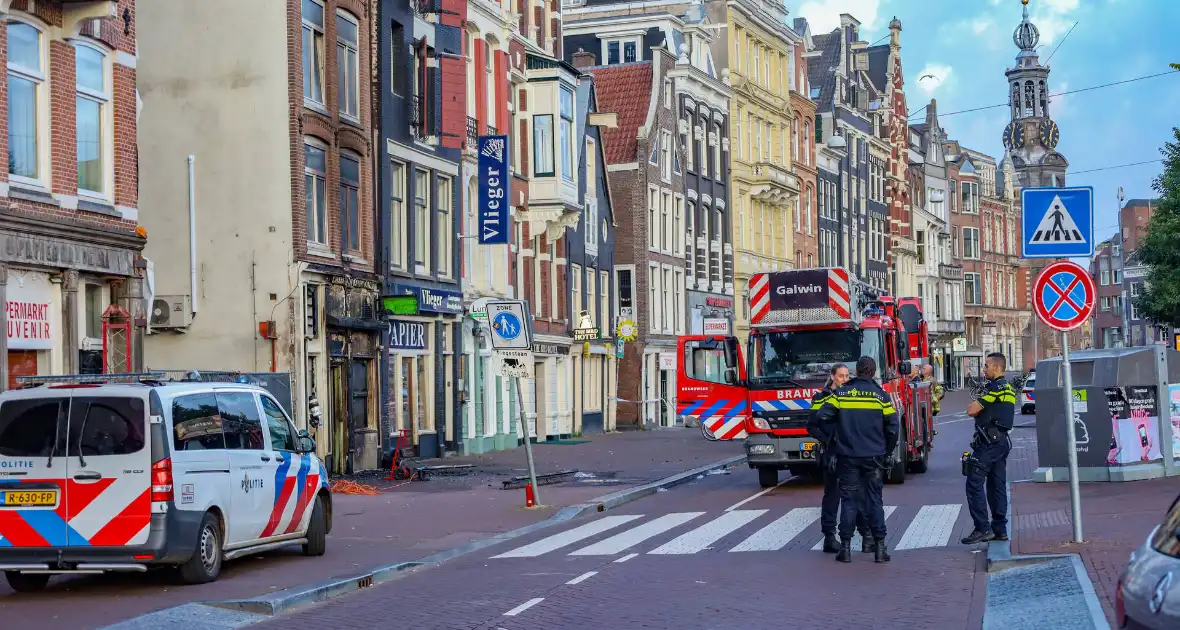 Explosie in koffieshop leidt tot brand - Foto 1