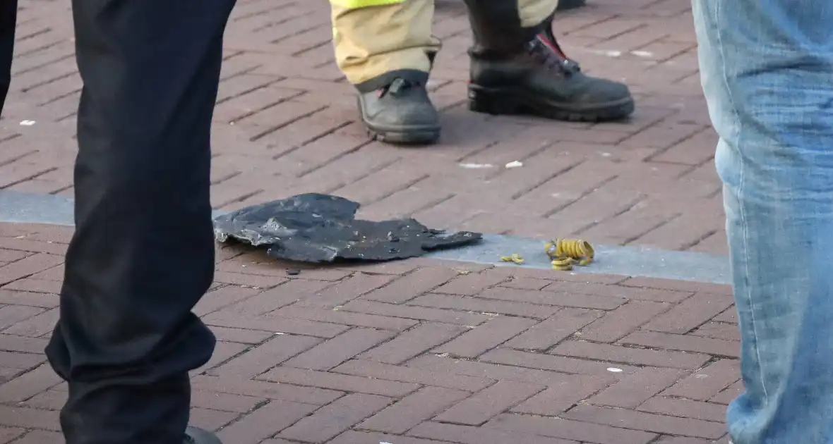 Explosie in koffieshop leidt tot brand - Foto 3