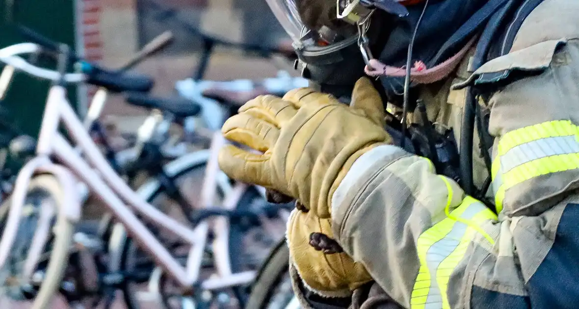 Explosie in koffieshop leidt tot brand - Foto 5