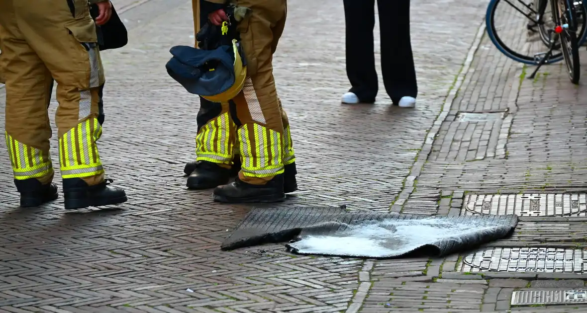 Brandweer dooft vuur in woning - Foto 3