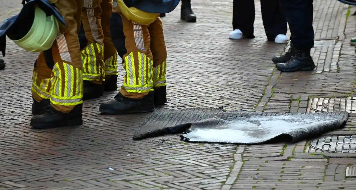 Brandweer dooft vuur in woning - Foto 5