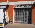 Ramkraak op sportwinkel met aanzienlijke schade