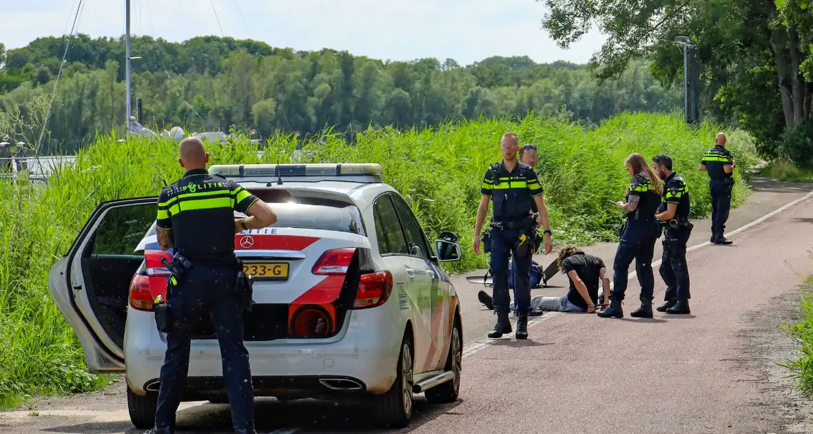 Steekincident tijdens beroving zorgt voor gewonde en arrestatie - Foto 2