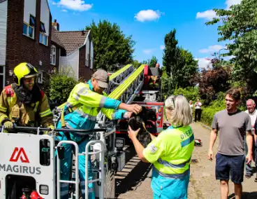 Dierenambulance in actie voor vastzittende kat