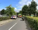 Scooterrijder botst met fietser