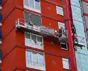 Voeger vast in gevel lift op zeven hoog