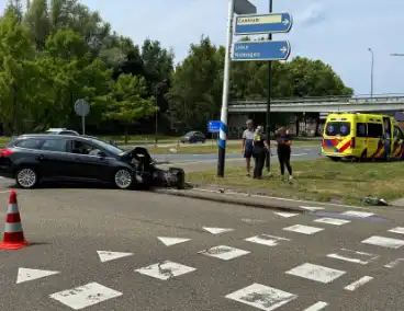 Lichtgewonde bij aanrijding op kruising