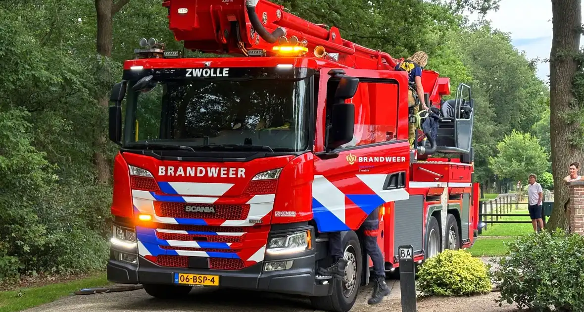 Hoogwerker inzet bij stormschade - Foto 2