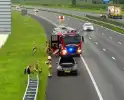 Bestuurder zet rokende auto op vluchtstrook