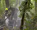 Brand in hut door onbekende oorzaak