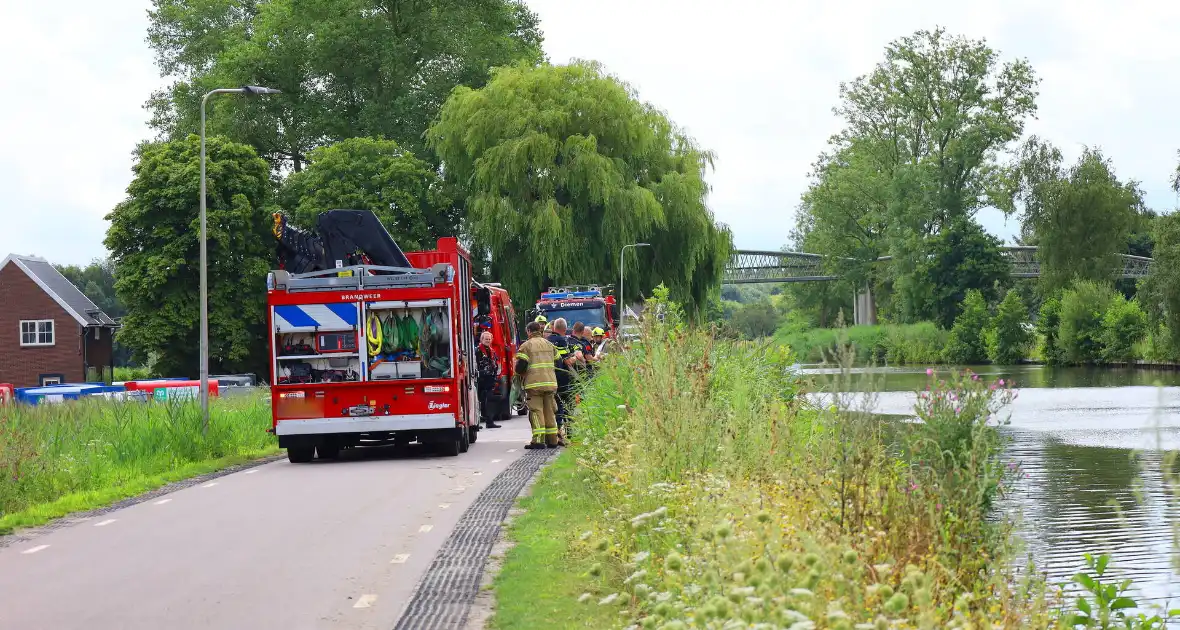 Auto te water in grote zoekactie - Foto 6