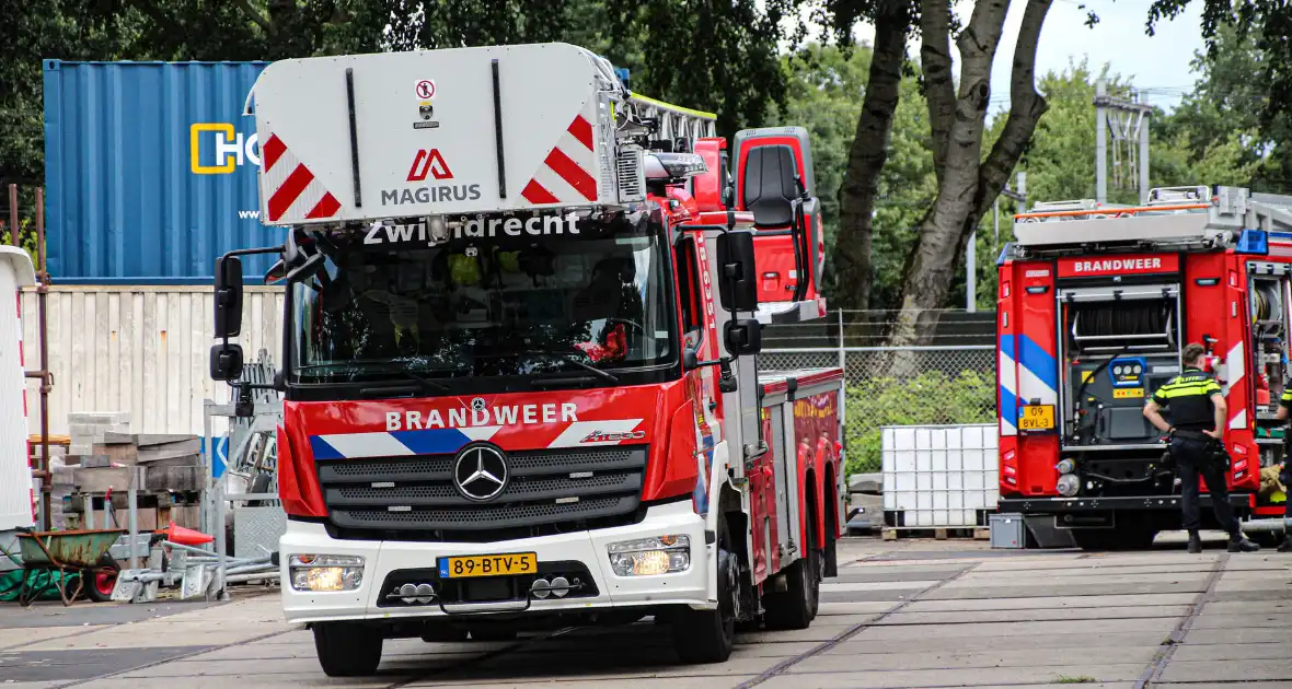 Geen gewonden bij brand in industrie - Foto 1