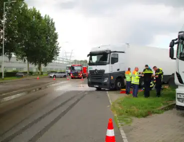 Tankbreuk vrachtwagen veroorzaakt lekkage