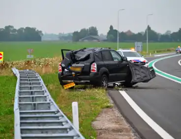 Auto crasht nabij nieuwe afslag