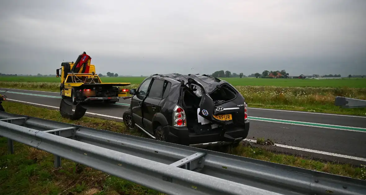 Auto crasht nabij nieuwe afslag - Foto 3