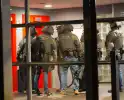 DSI valt woning in flat binnen en houdt verdachte aan