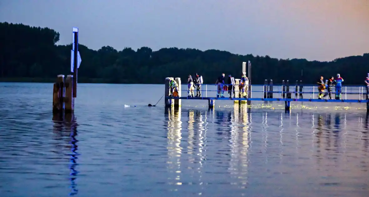 Persoon te water aangetroffen na inzet brandweer