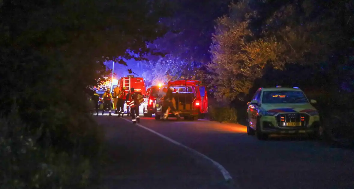 Persoon te water aangetroffen na inzet brandweer - Foto 1