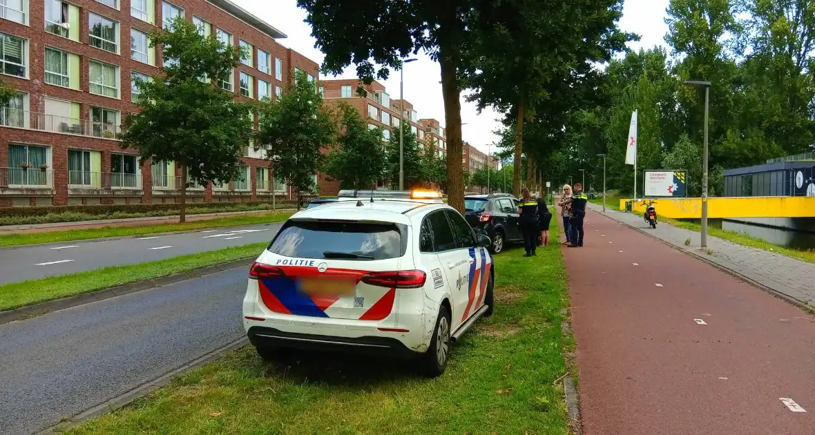 Kop-staartbotsing in de middag - Foto 6