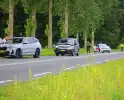 Bestelbus botst op voorganger