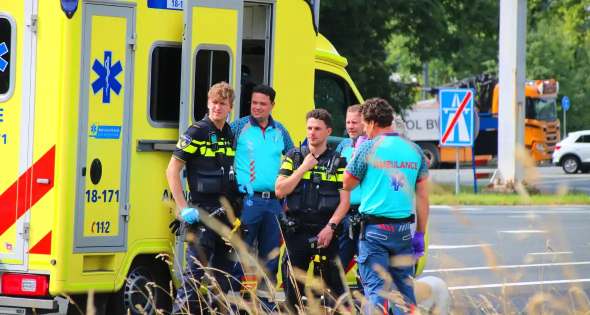 Jeep zwaar beschadigd door ongeluk - Foto 2