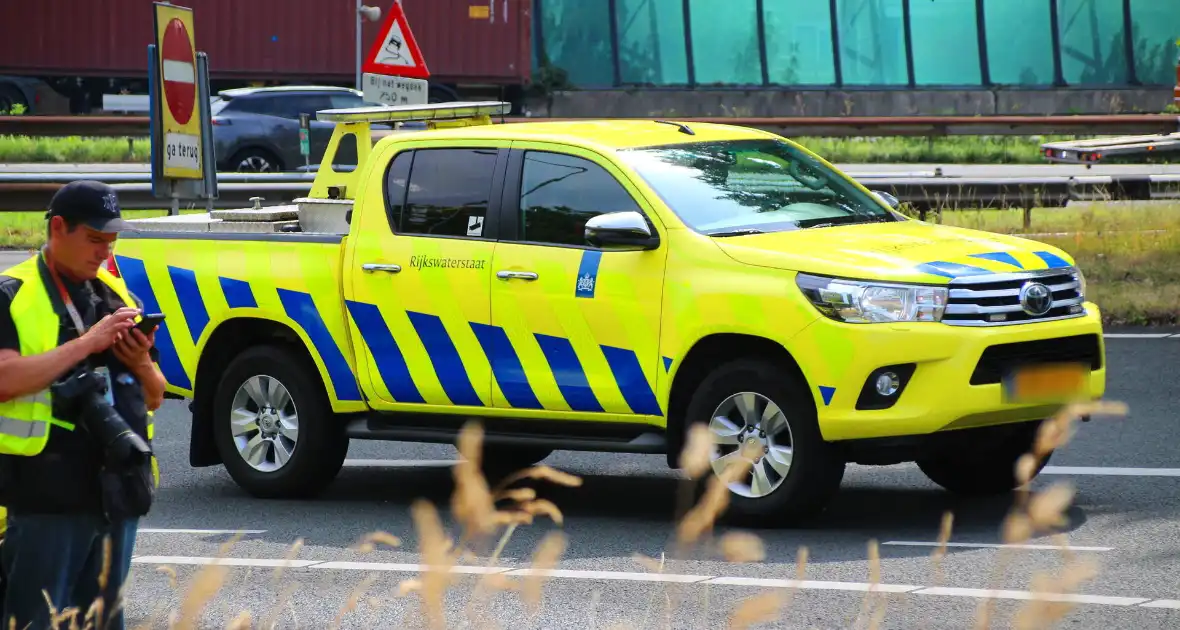 Jeep zwaar beschadigd door ongeluk - Foto 5