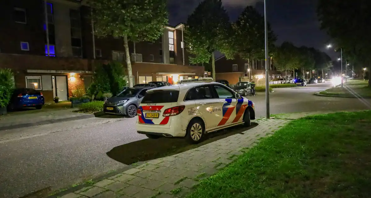Benzinefles ontploft bij woning - Foto 2
