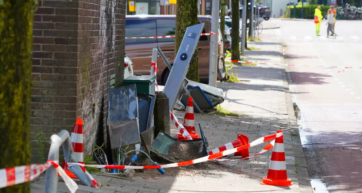 Twee gewonden bij ernstig ongeval - Foto 4