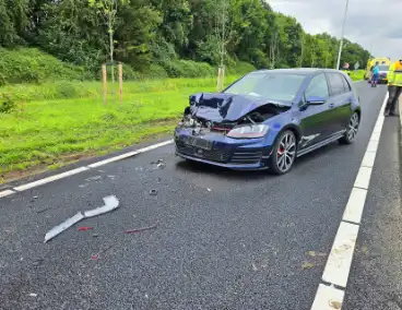 Voertuigen afgesleept na botsing