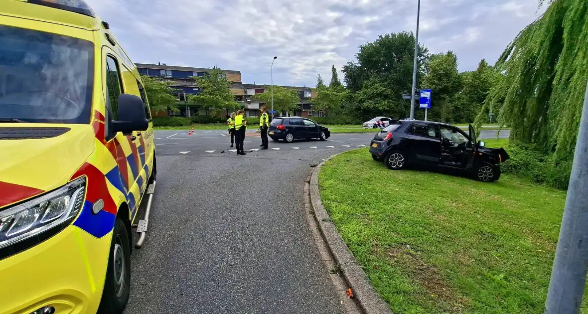 Botsing met forse schade - Foto 4