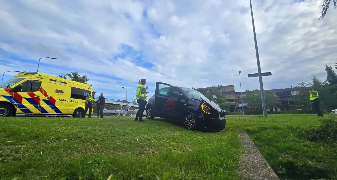 Botsing met forse schade - Foto 8