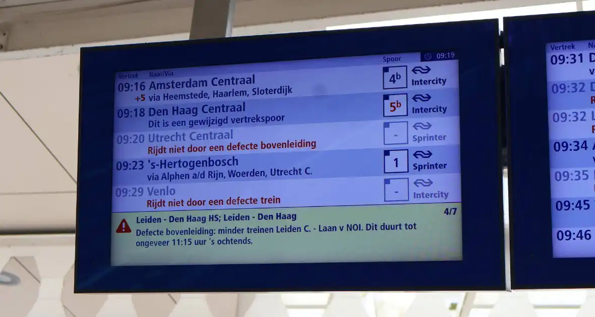 Defecte bovenleiding leidt tot grote vertragingen - Foto 2