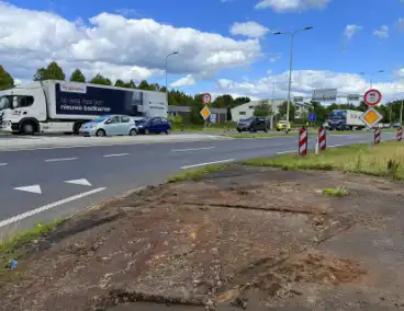Vrachtwagen met pech veroorzaakt lange file