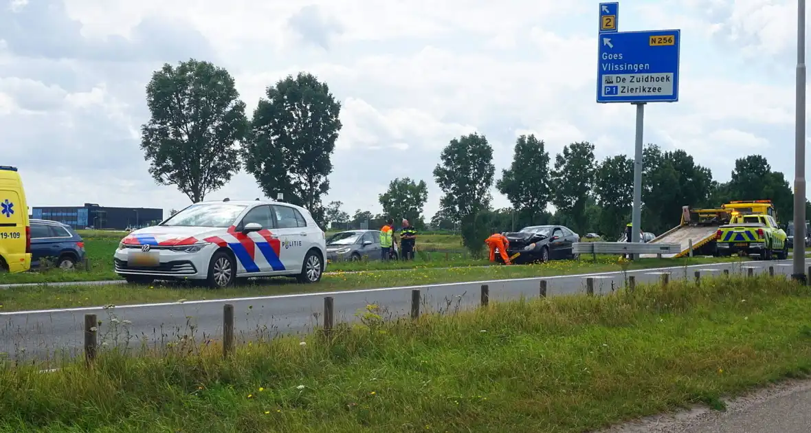 Botsing zorgt voor oponthoud - Foto 1