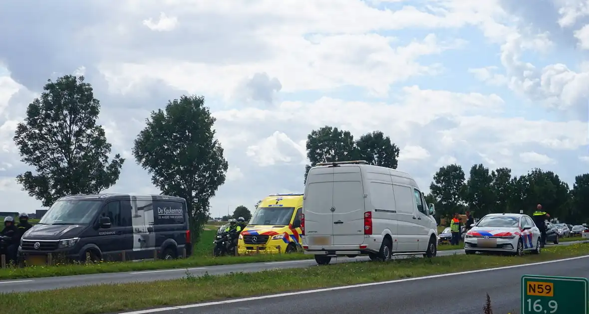 Botsing zorgt voor oponthoud - Foto 3
