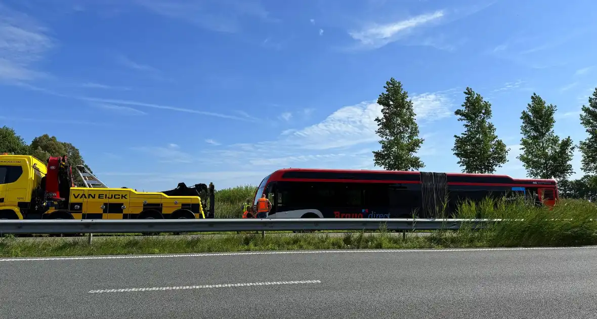 Stadsbus komt stil te liggen door lege accu - Foto 5