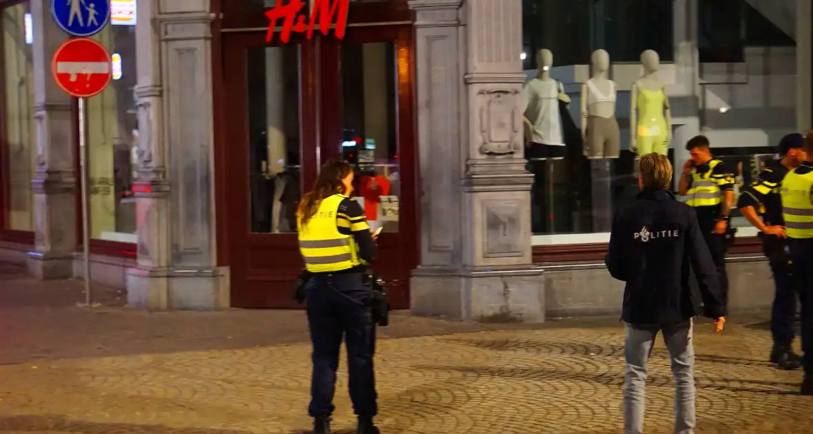 Steekpartij leidt tot arrestaties - Foto 8