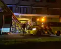 Traumateam begeleidt slachtoffer naar ziekenhuis