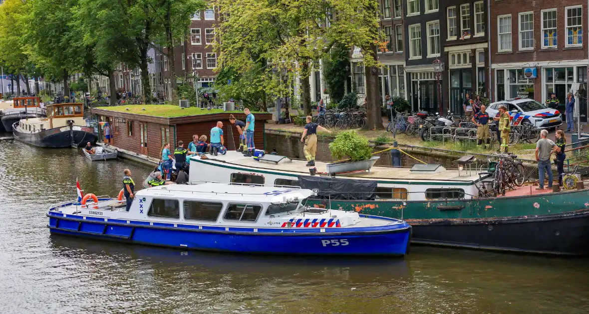Drenkeling snel uit water gehaald en met spoed naar ziekenhuis - Foto 2